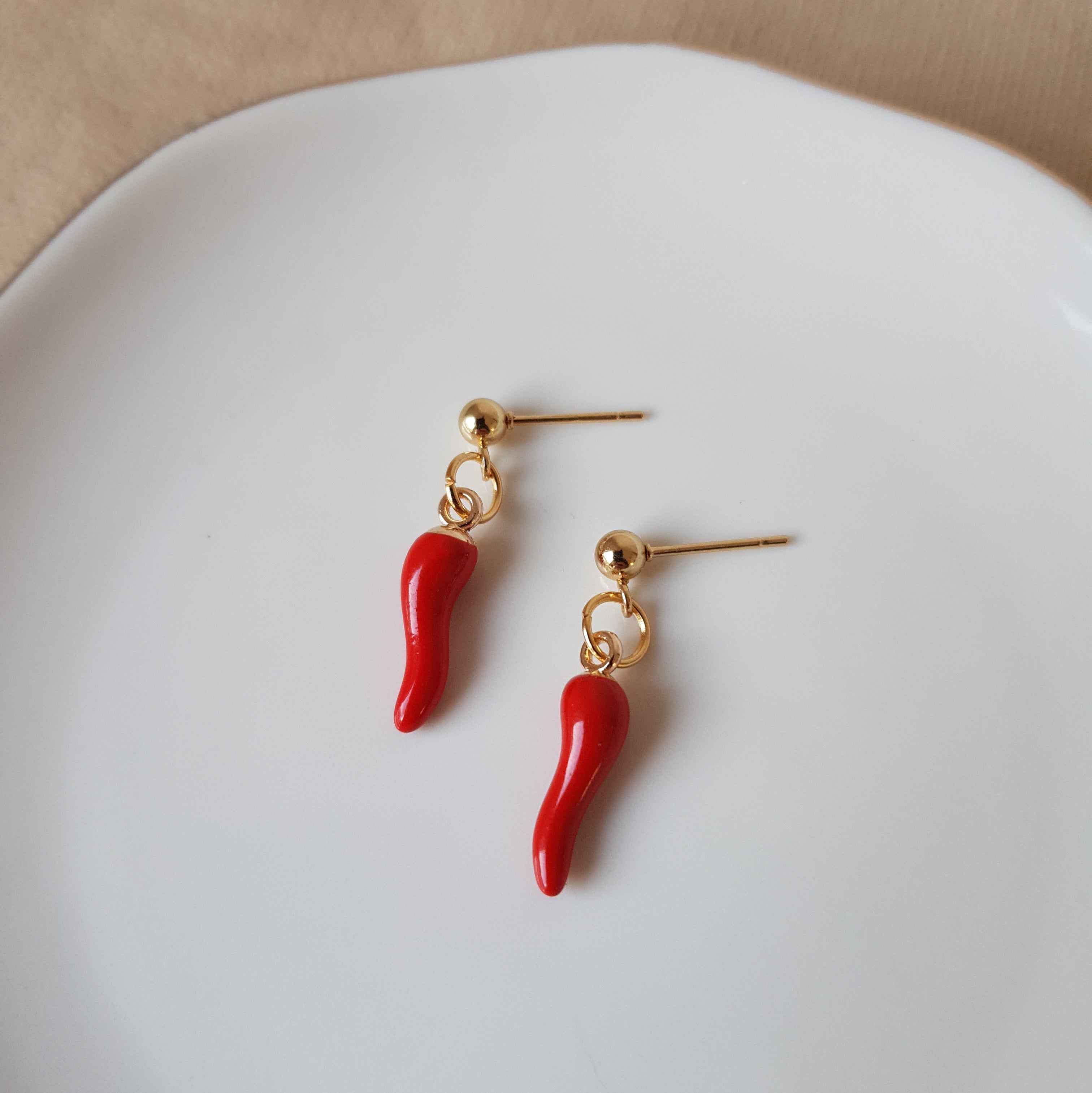 Chilli dangle earrings