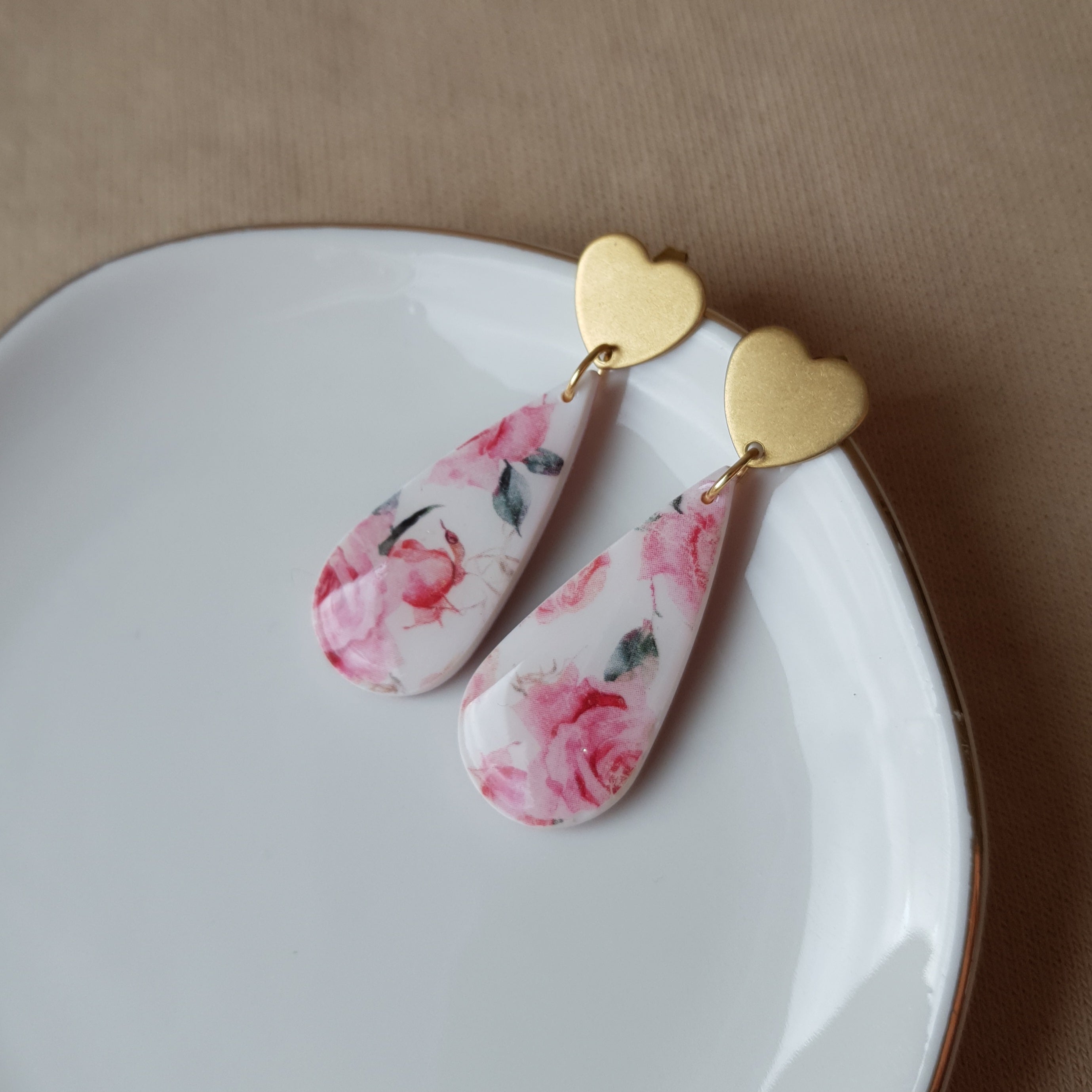 Roses dangle earrings