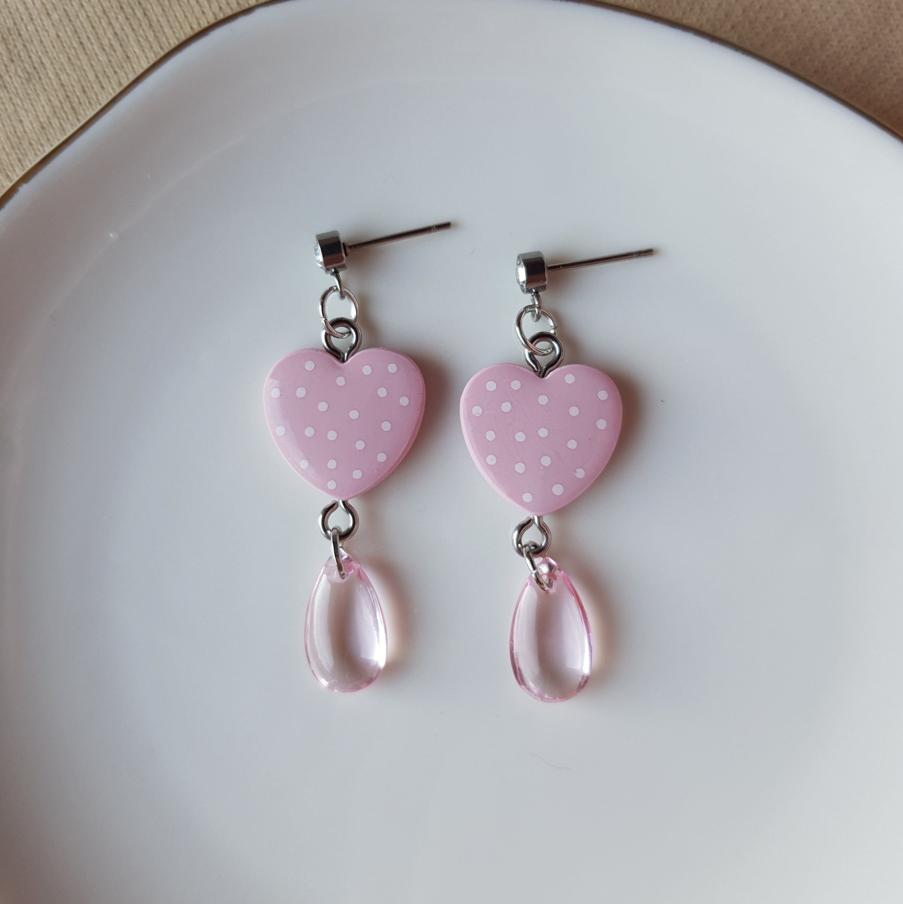 Pink spotted heart earrings