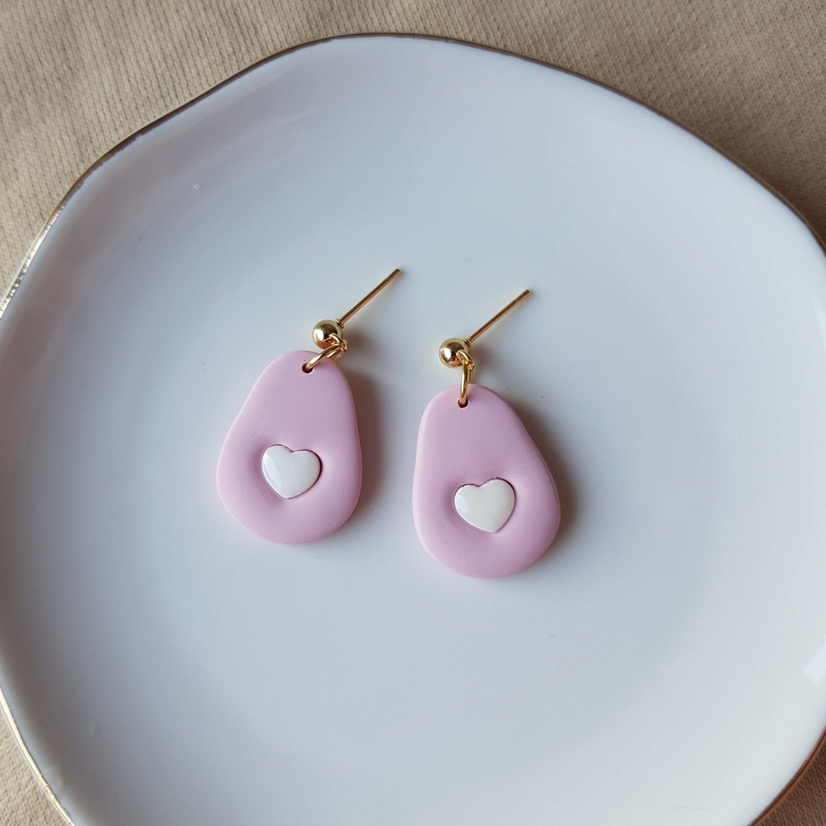 Heart avocado earrings