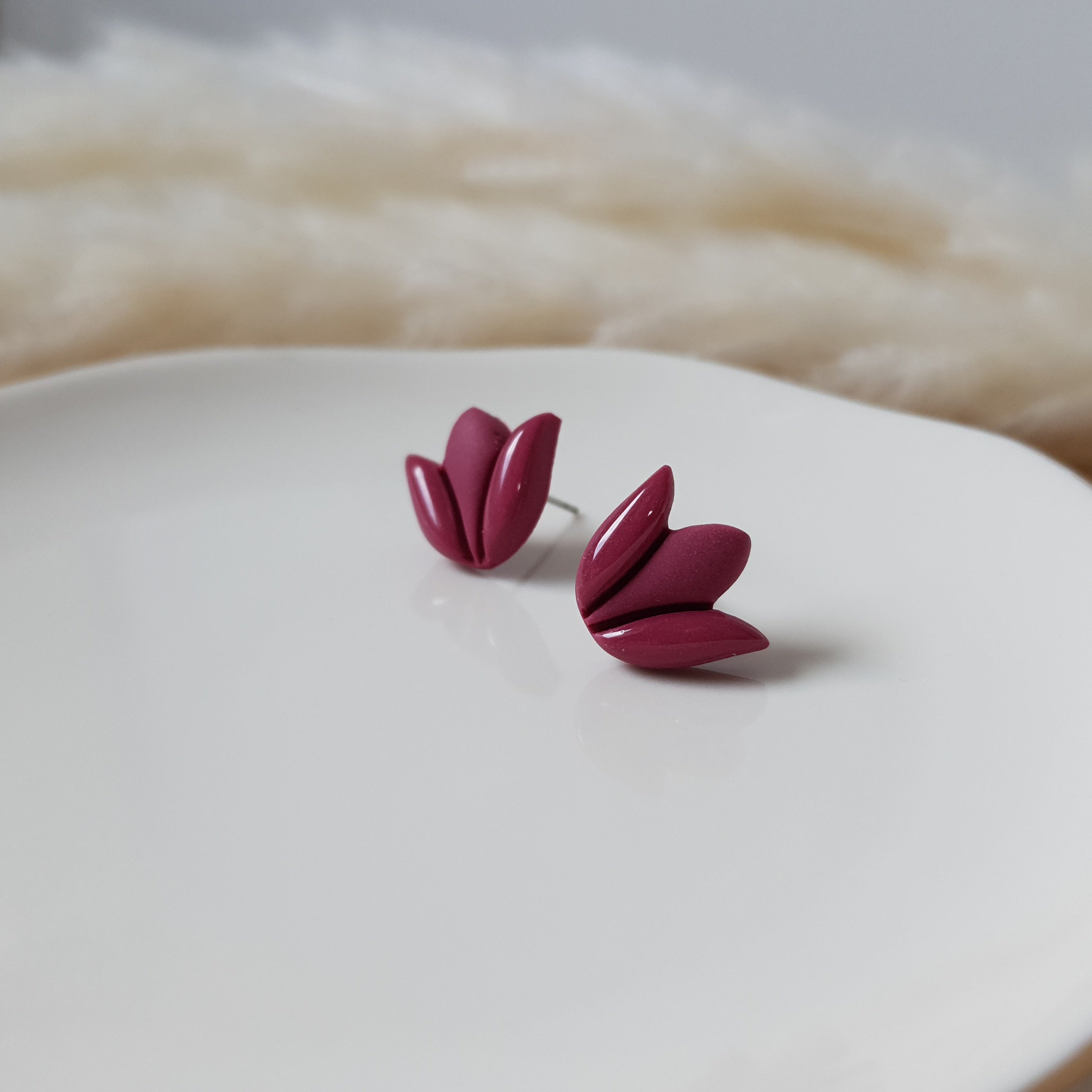 Purple tulip stud earrings