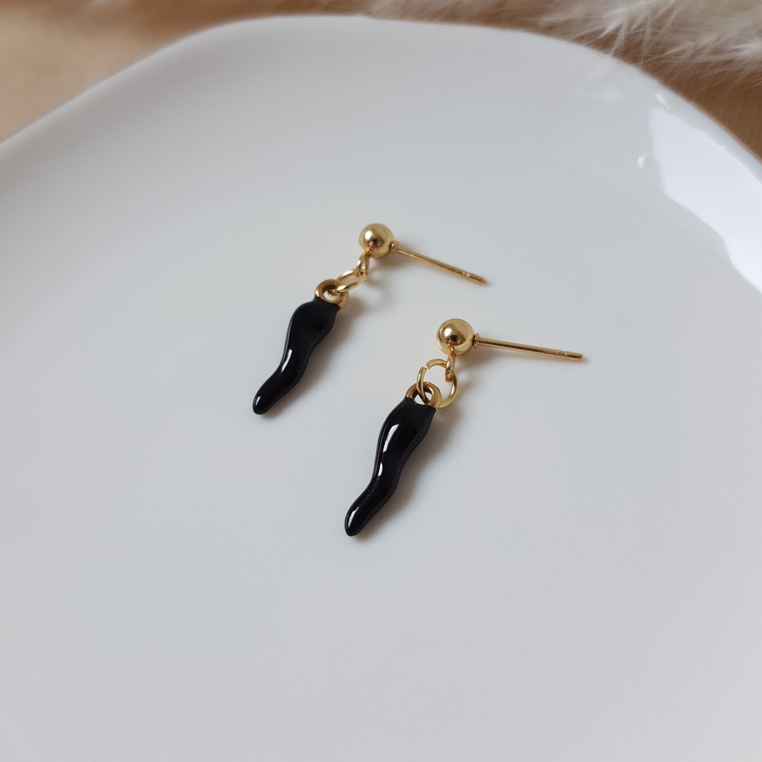 Black chilli dangle earrings