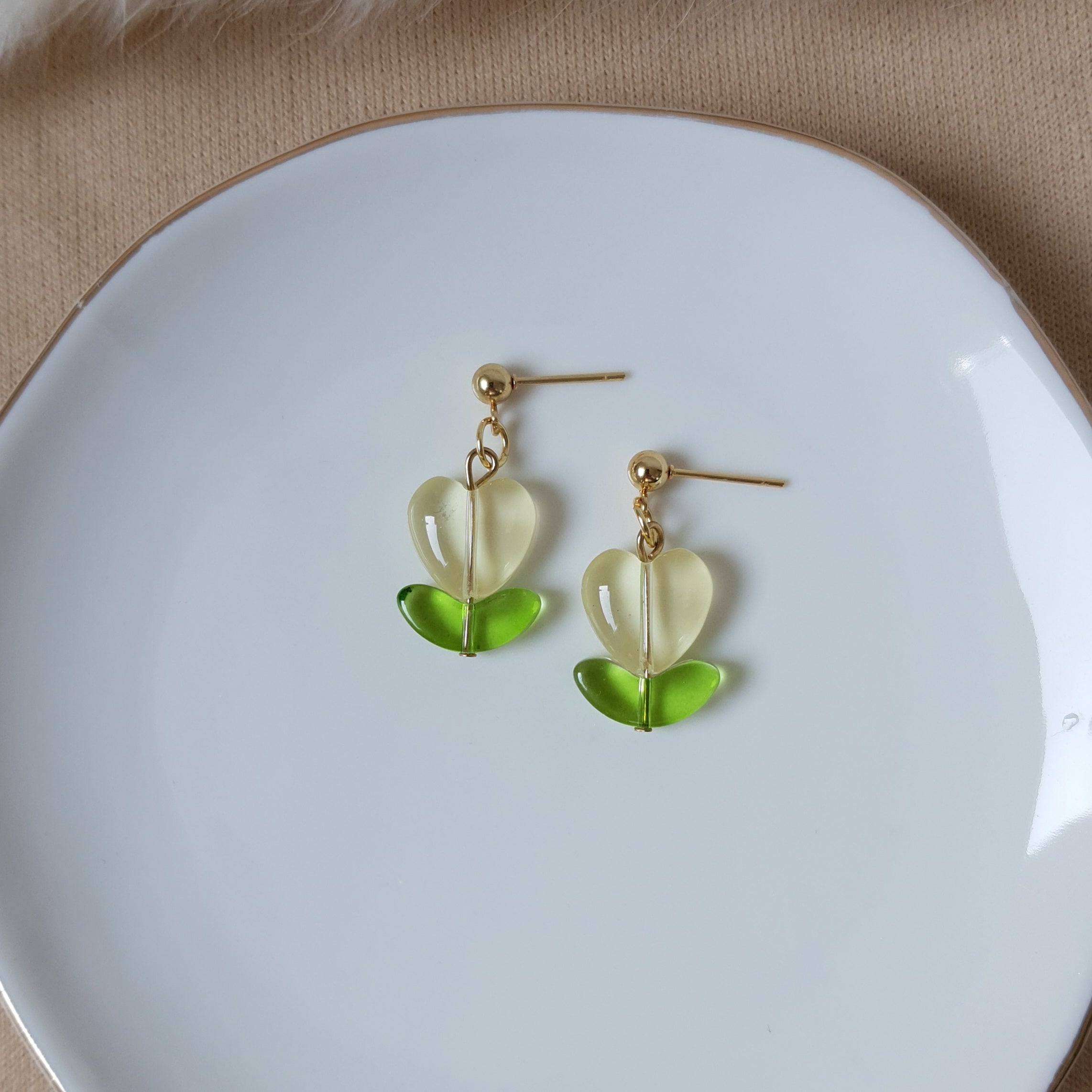 Yellow hear flower earrings