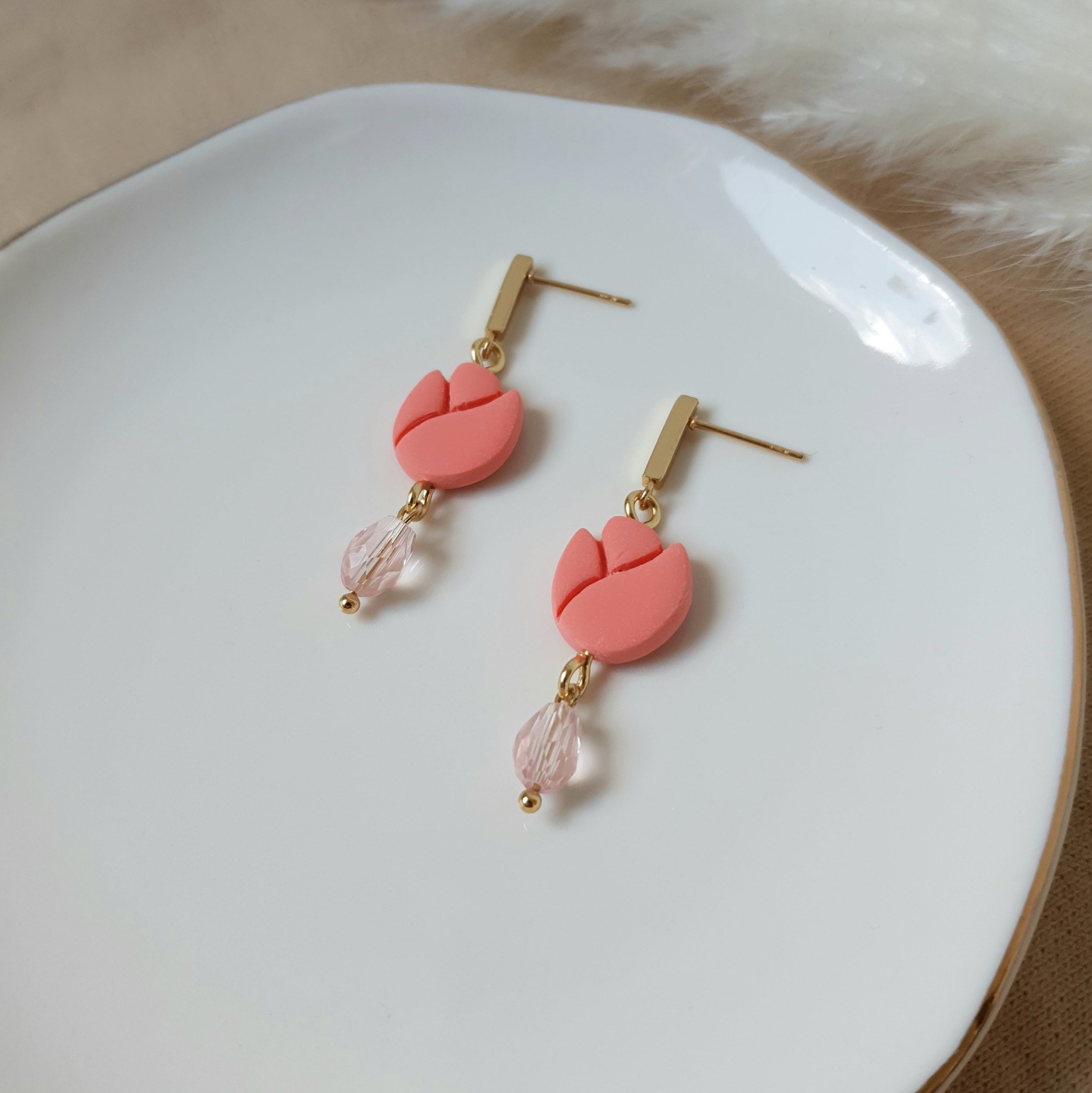 Flamingo tulip dangly earrings