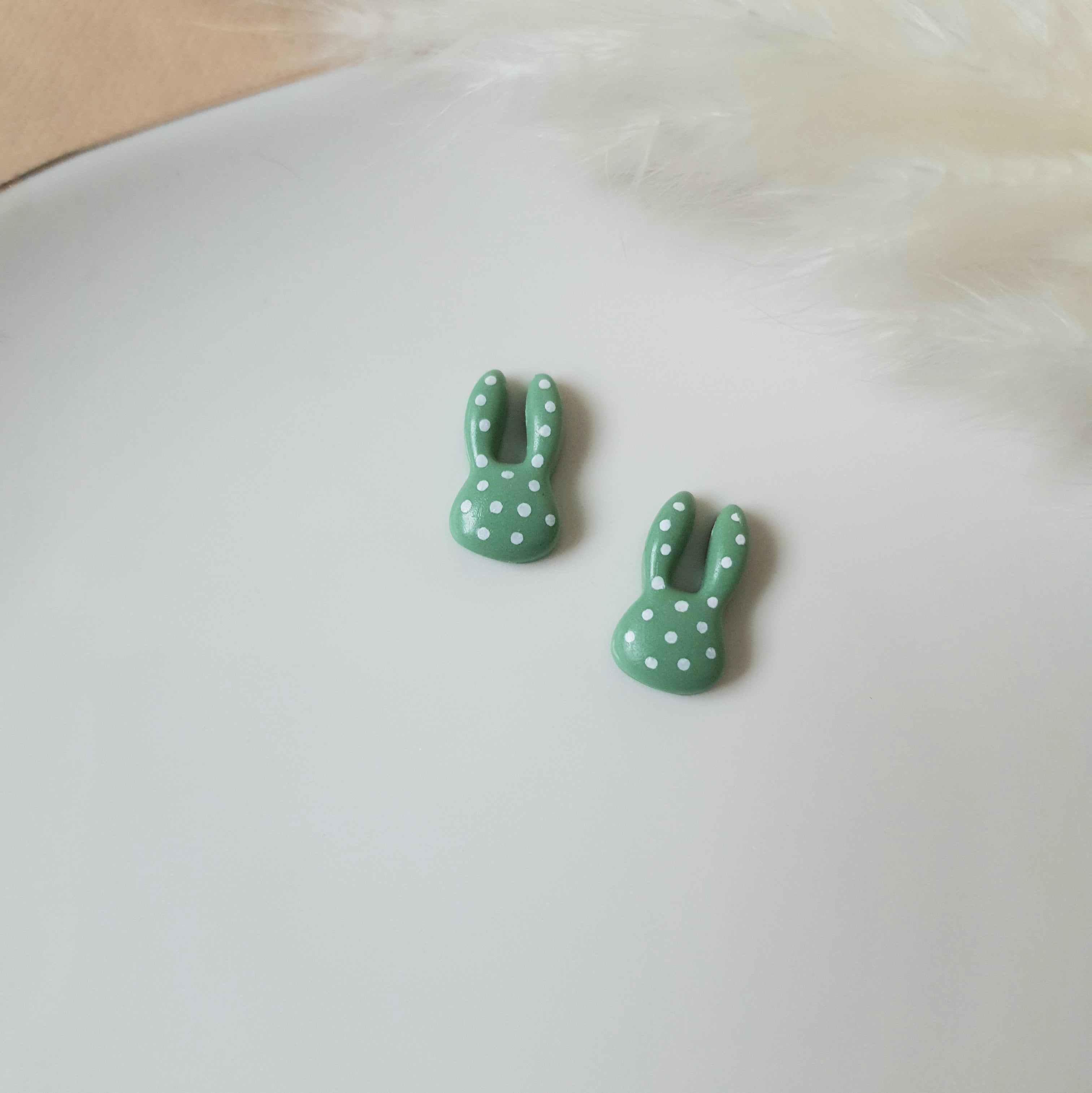 Bunny stud earrings