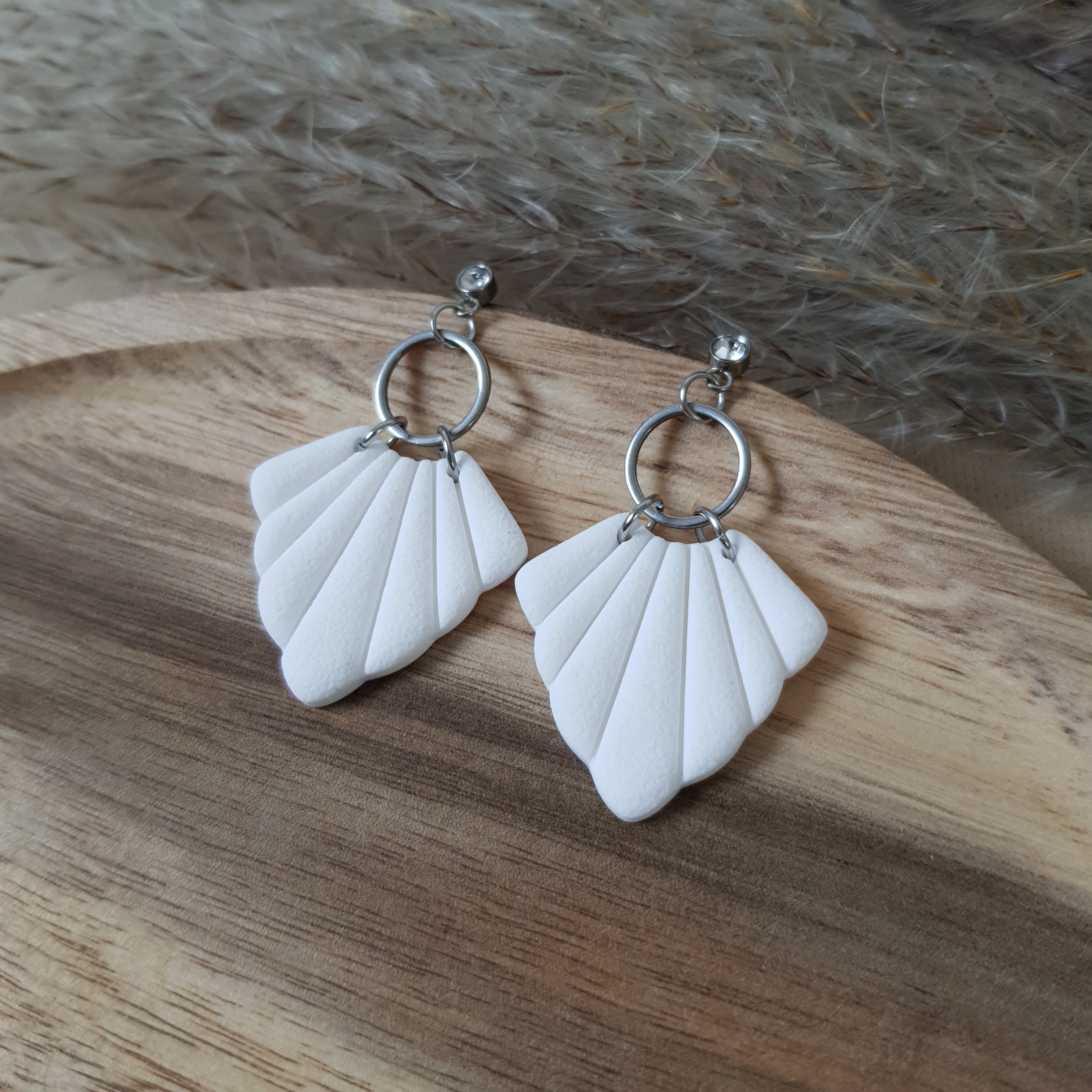 White and silver fan earrings