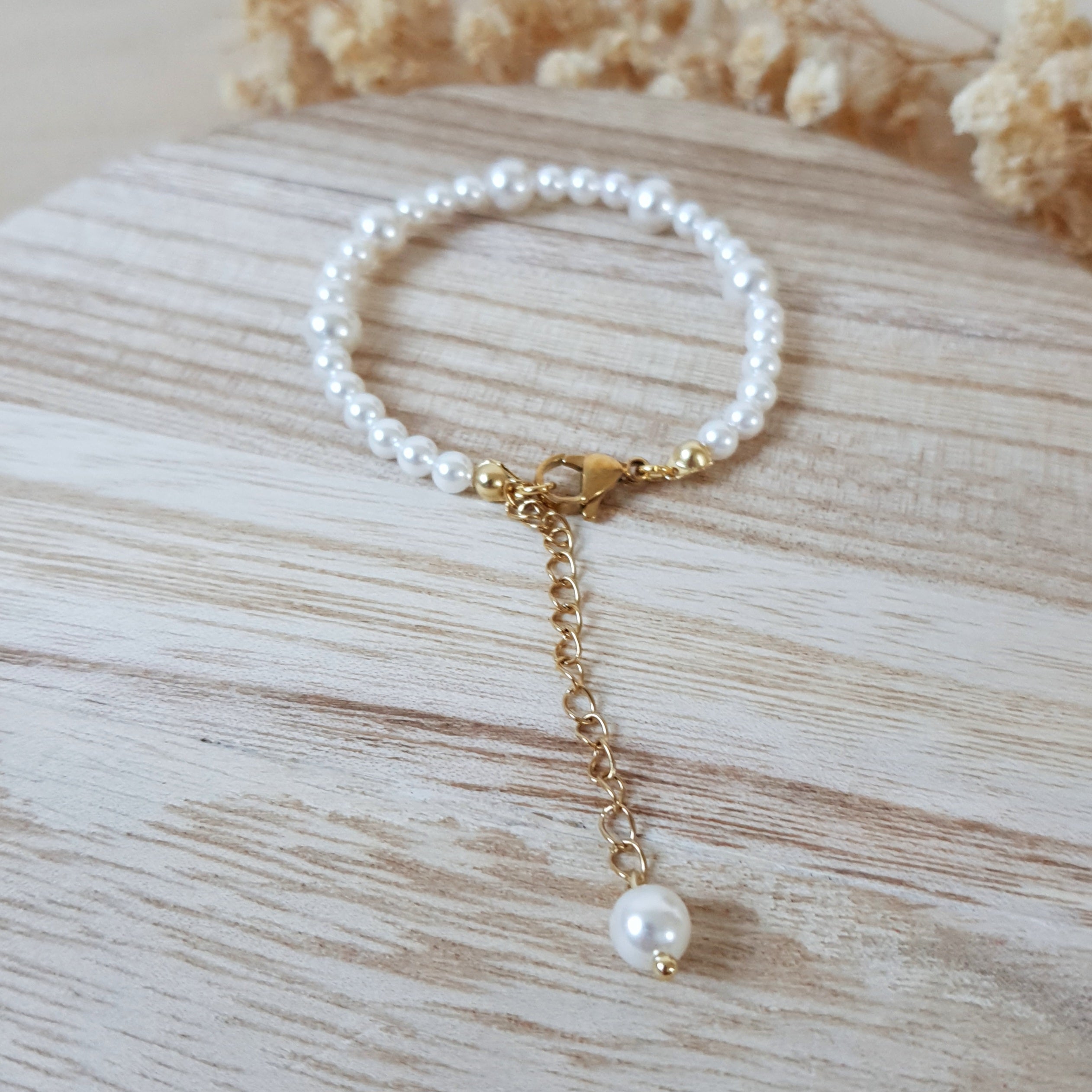 Pearl bracelet